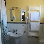 בית הארחה Haus Hillebrand באד הונף אם ריין